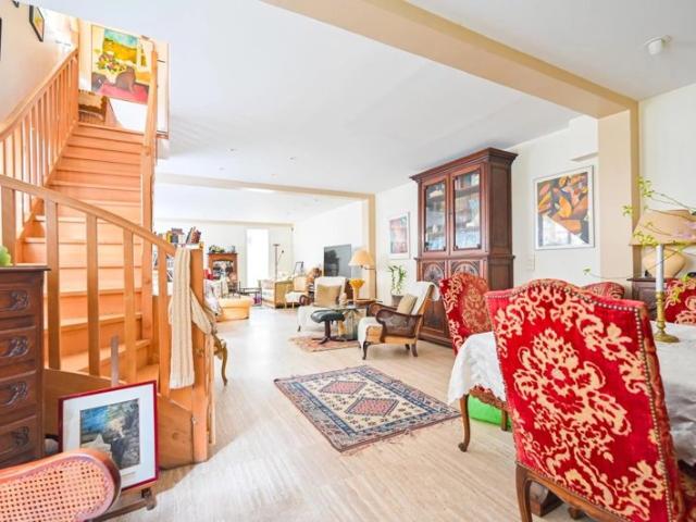 Paris 18 Guy Môquet Maison en copropriété 3 chambres 177.80 m2 au sol 151.50 m2 LC