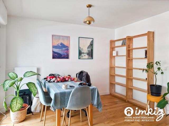 Paris 19e – 3P refait à neuf, traversant, 2 loggia