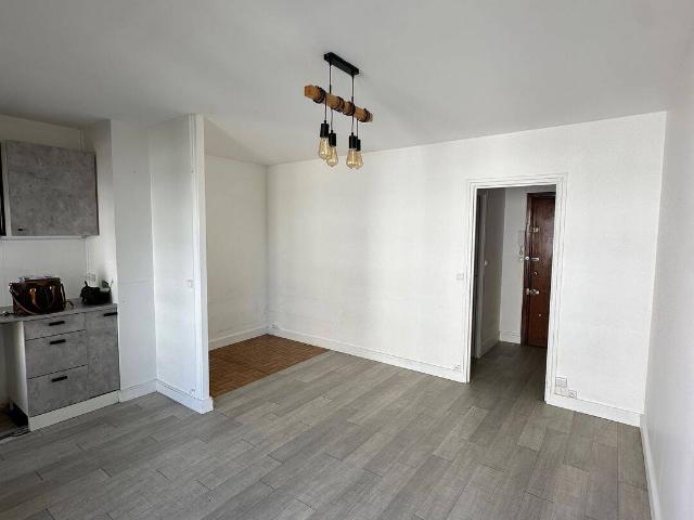 Paris 19e – Studio 27 m² – rue Manin / Buttes Chaumont