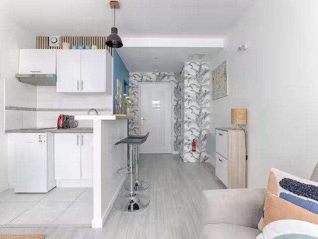 Paris 20ie. Produit D'investissement Locatif. Plateau De 4. 160m² Paris 20ème