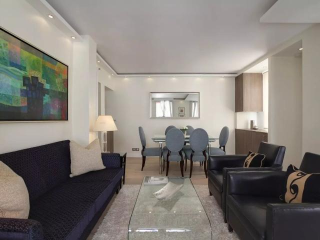 PARIS 2 BEDROOM LUXURY APARTMENT ETOILE / TERNES, Paris Amsterdam Apartments for Rent