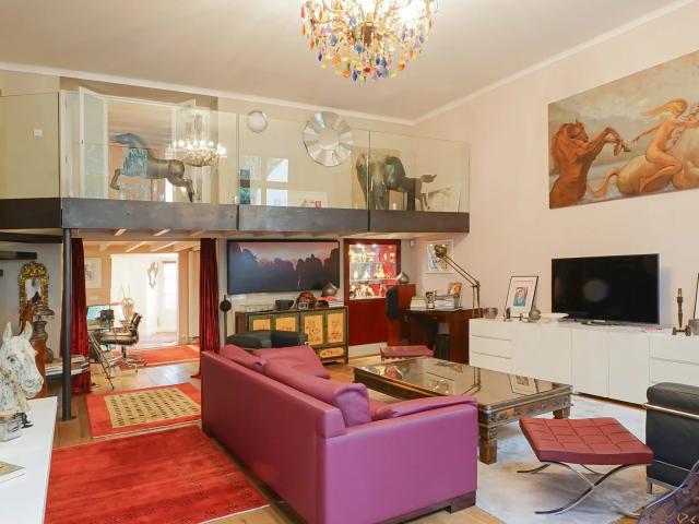 Paris 3e MARCHE DES ENFANTS ROUGES Profession libérale à vendre 4 pièces 133.7m² Carrez