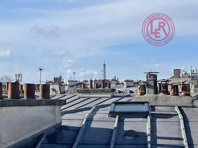 Paris 3ème Archives Appartement 2 pièces au dernier étage avec vue dégagée sur les plus beaux monuments de Paris
