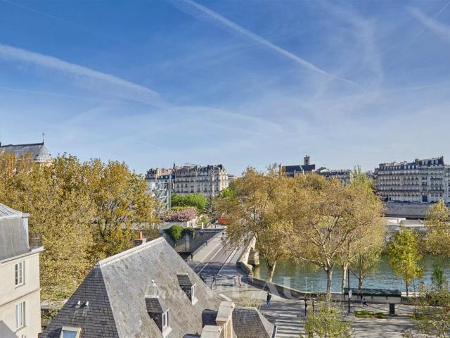 Paris Ve Quai de la Tournelle 103m² Paris 5ème