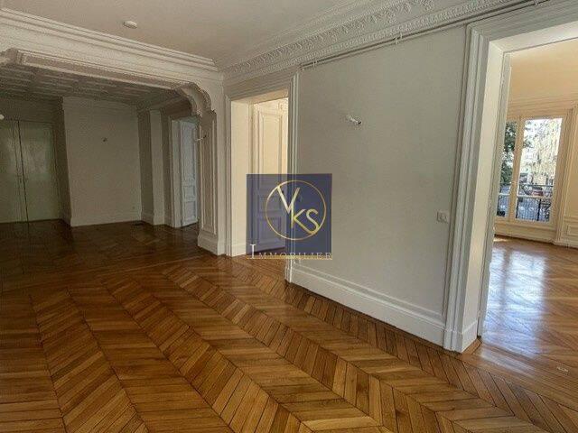 PARIS VII AVENUE RAPP 152m2