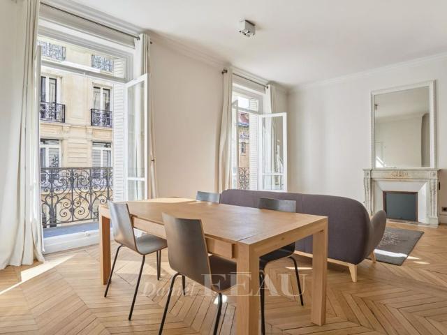 Paris VIII Marbeuf