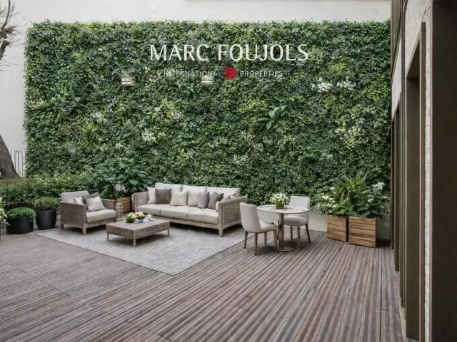 Paris Viii Faubourg Saint Honoré: appartement de 124 m² ave. 124m² Paris 8ème