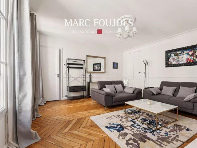 Paris Viii Triangle d'or Montaigne: appartement de 81 m² ré. 80m² Paris 8ème