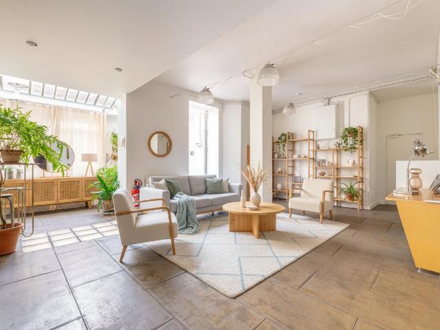 Paris Xème Ancien atelier d'architecte sous verrière Eiffe. 355m² Paris 10ème