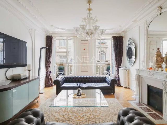PARIS XVI Chaillot | Élégant appartement de réception et f. 210m² Paris 16ème