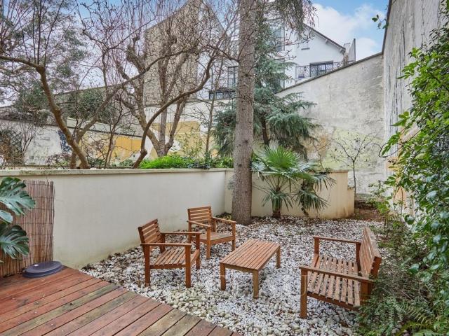 Paris XVIe Auteuil, rue Chardon Lagache