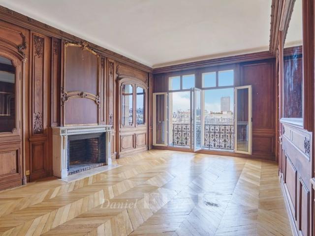 Paris XVIe Avenue Foch