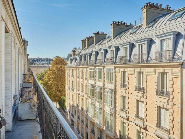 Paris XVIe Alma