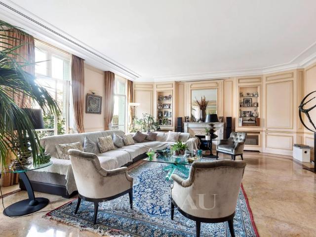 Paris XVIe – Boulevard de Beauséjour