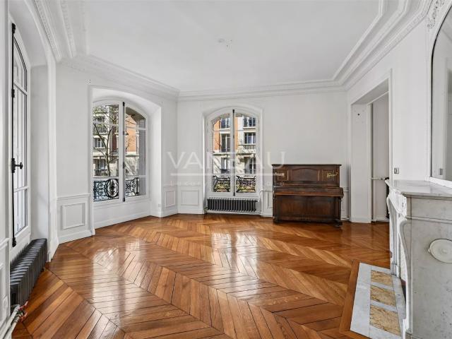 Paris XVIe Eglise D'auteuil Bel Appartement Familial 4. 163m² Paris 16ème