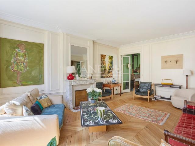Paris XVIe Passy Appartement familial et de réception. T. 166m² Paris 16ème