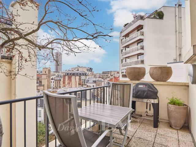Paris XVIIe Terrasse, soleil, calme et vues dégagées. 99m² Paris 17ème