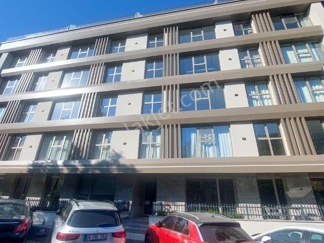 Paris Caddesi Manolya Rezidansta 1+1 İskanlı, Yeni
