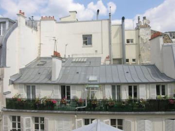 Paris Central Soho Vibe, Paris Amsterdam Apartments for Rent