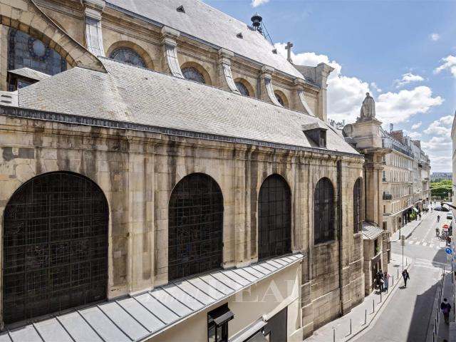 Paris Ier – Rue Saint Honoré Vue Eglise Saint Roch – 133m². 133m² Paris 1er