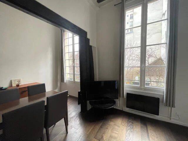 Paris IIIème Beaubourg LOCATION MEUBLEE 2 pièces de 51m² 1