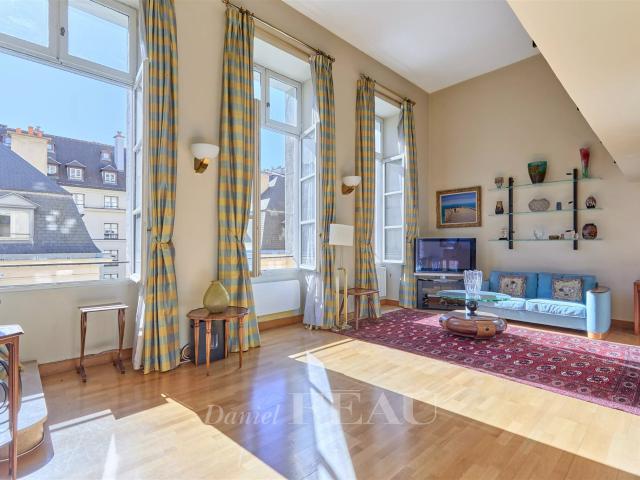 Paris IVe Rue De Turenne 114m² Paris 4ème