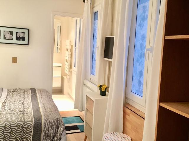 Paris IVème Quai de Bourbon Studio meublé: PARIS 4ème 75004 13.82 m² | GTF Location