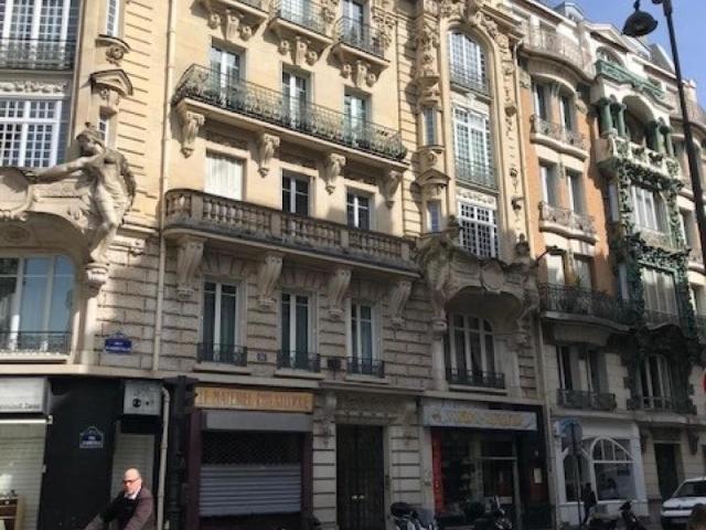 Paris Paris 75010 89737779