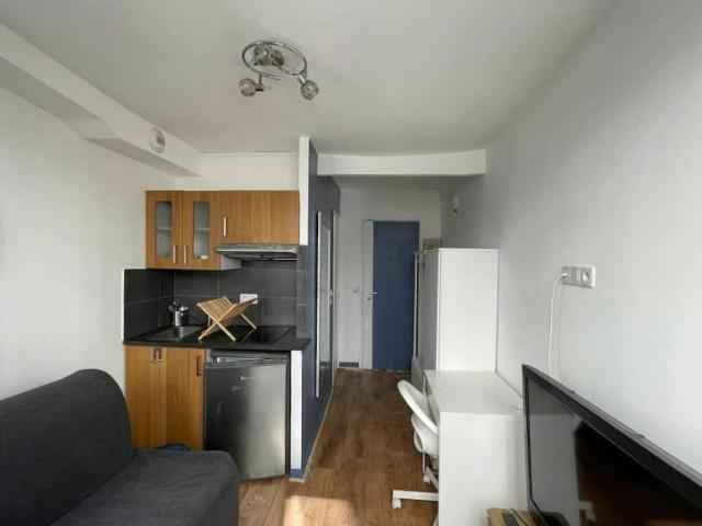 Paris Paris 75017 104784419