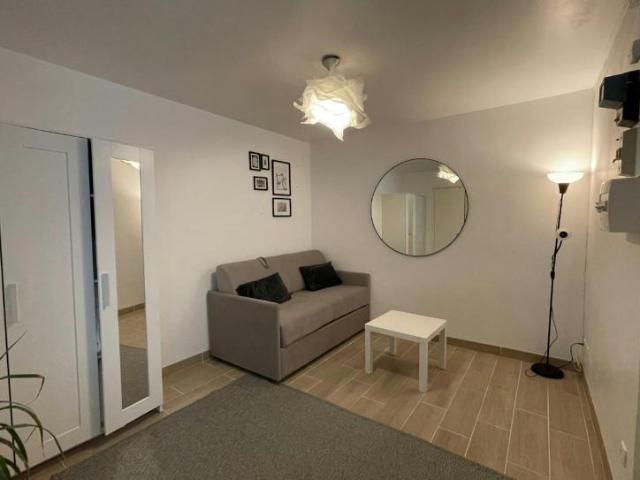 Paris Paris 75017 105487481