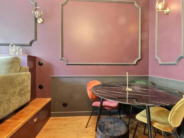 Paris Paris 75018 103396851
