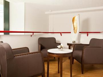 Paris Rosa Parks Spacious 1 BR apartment, Paris Amsterdam Apartments for Rent