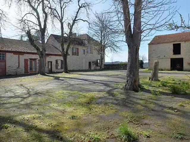 Parisot 82160 Achat / Vente maison 15 pièces t15 terrasse parking