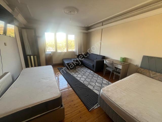Parisadan Yenigün Buca Kaymakamlık Ve Koşu İzban Yakını Kiralık