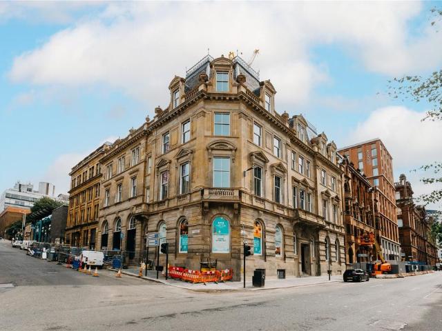 Parish Hall, 280 George Street, Glasgow, G2 1DU, United Kingdom | 2 bed duplex for rent #124458312 | Rentberry
