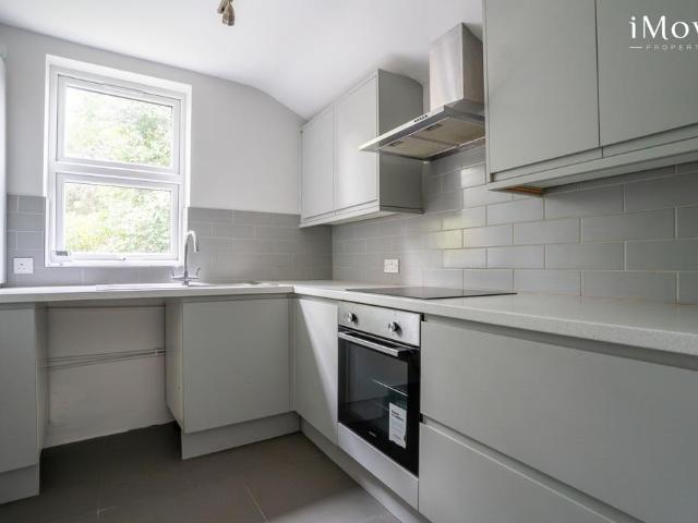 Parish Lane, London SE20 1 bed flat to rent £1,350 pcm £312 pw