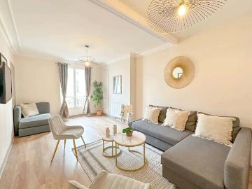 Parisian Family flat