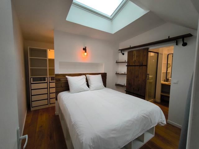 Parisian Loft Duplex: a cozy nest in Paris, Paris Amsterdam Apartments for Rent