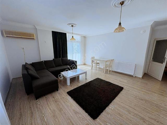 Paris'ten Beyazevler'de Eşyalı 2+1 Kiralık Daire