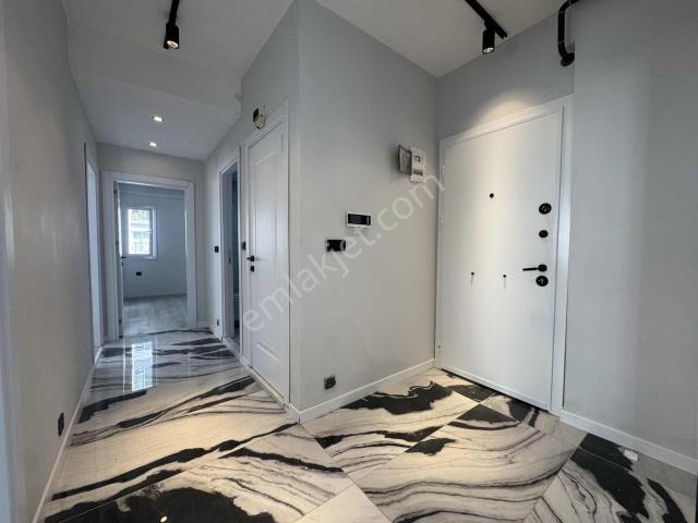 Paris'ten Mavi Bulvarda Site İçerisinde Sıfır 3+1 Kiralık Daire