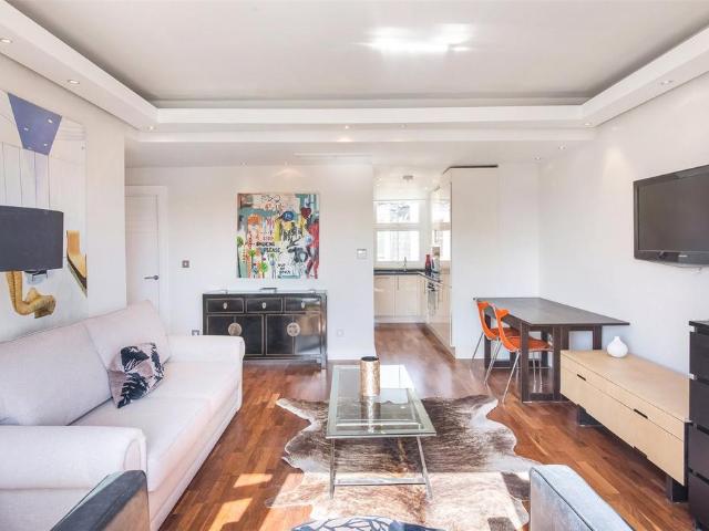Park Mansions, 141 Knightsbridge. 1 bed apartment to rent £3,250 pcm £750 pw