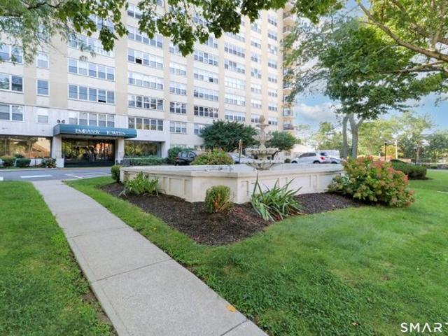 Park Ave Unit N, Bridgeport, Condo For Sale