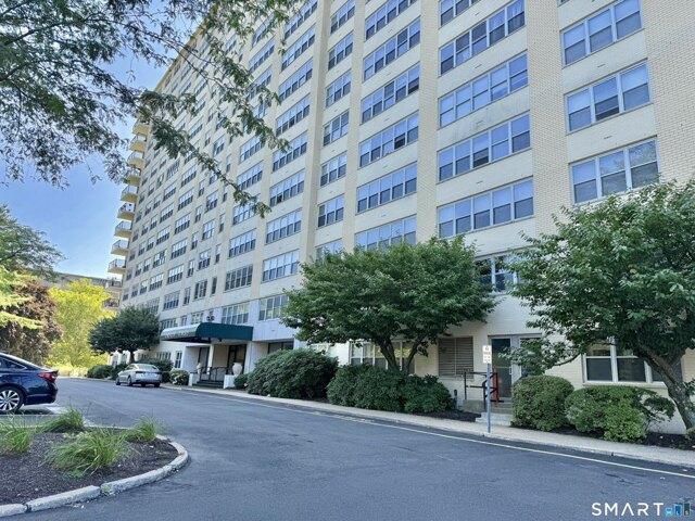 Park Ave Unit B, Bridgeport, Condo For Sale