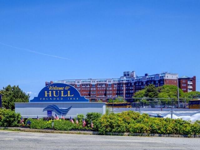 Park Ave Apt,hull, Condo For Sale