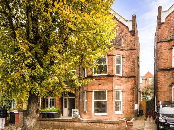 Park Avenue, Willesden Green, London NW2, 2 bed flat to rent, £2,180 pcm | PrimeLocation