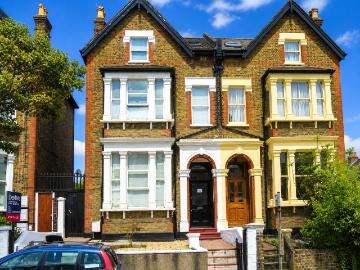 Park Avenue, Wood Green, London N22, Studio to rent, £1,250 pcm | PrimeLocation