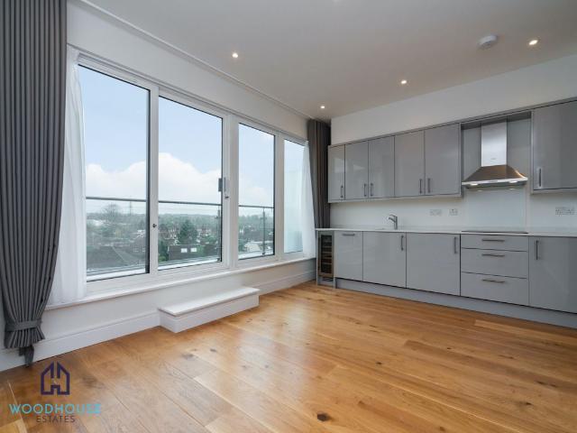 Park Avenue, Bushey WD23, 1 bed flat to rent, £1,475 pcm | PrimeLocation