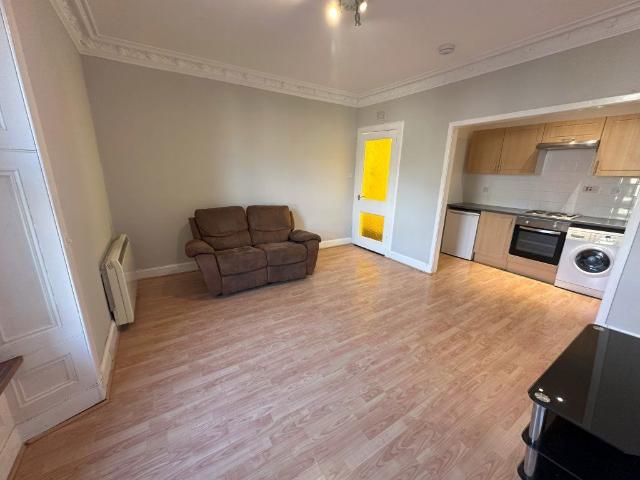 Park Avenue, Dundee DD4, 1 bed flat to rent, £560 pcm | PrimeLocation
