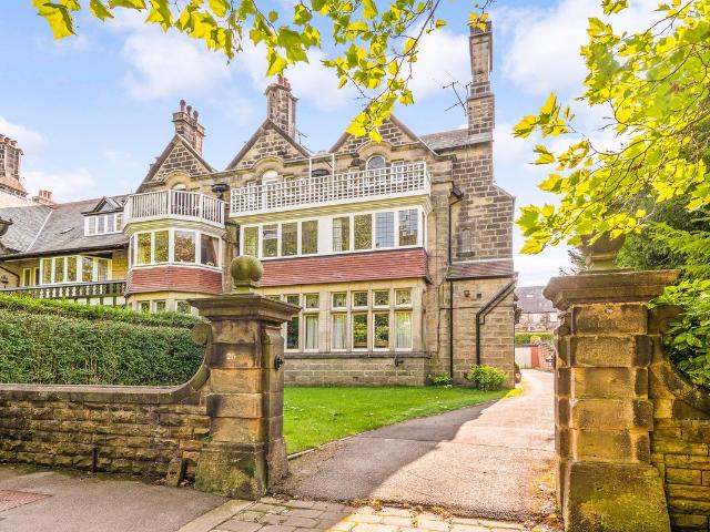 Park Avenue, Harrogate HG2, 2 bed flat to rent, £1,475 pcm | PrimeLocation