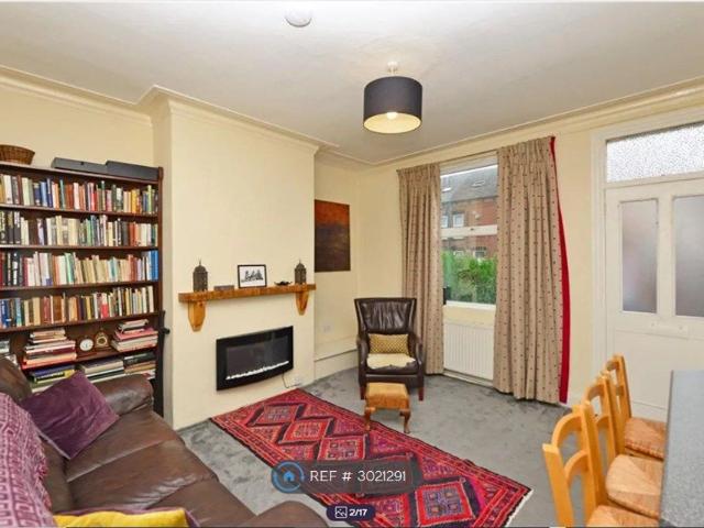 Park Avenue, Leeds LS12, 3 bed terraced house to rent, £1,050 pcm | PrimeLocation